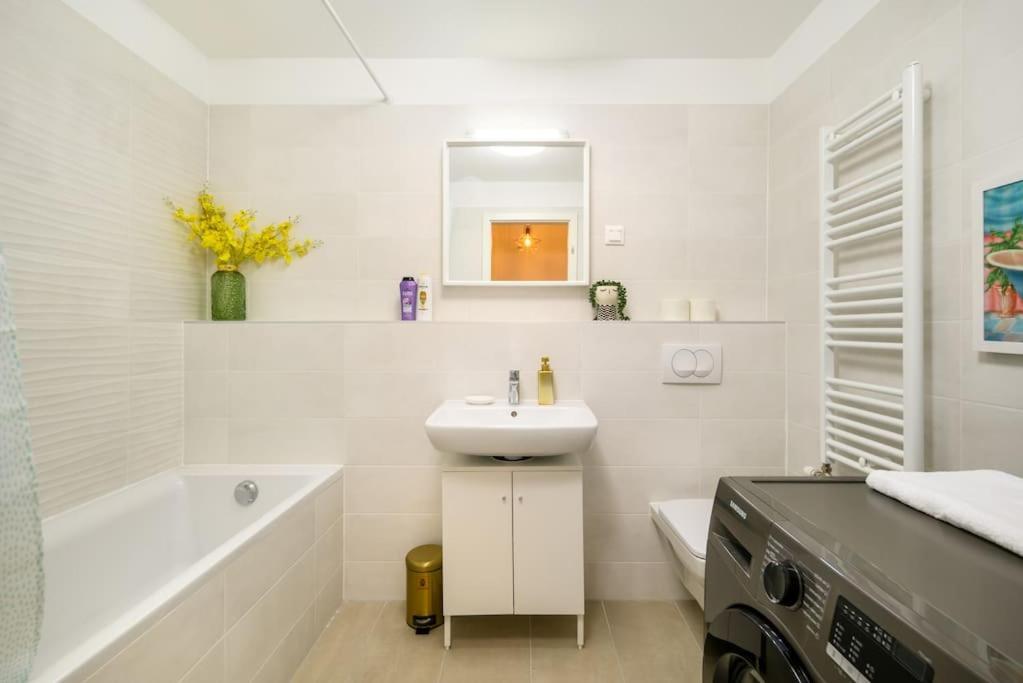 B104 - Liberty Bridge Lovely Home With Free Parking Βουδαπέστη Εξωτερικό φωτογραφία